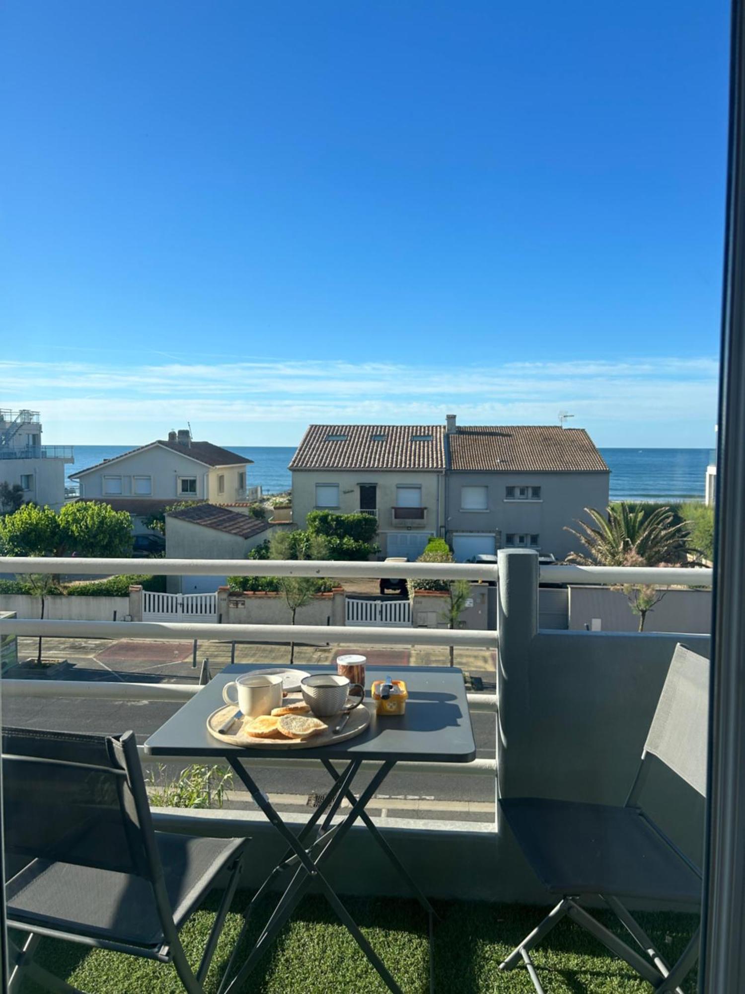 מוגויו Appartement Traversant Vue Mer Et Etang מראה חיצוני תמונה